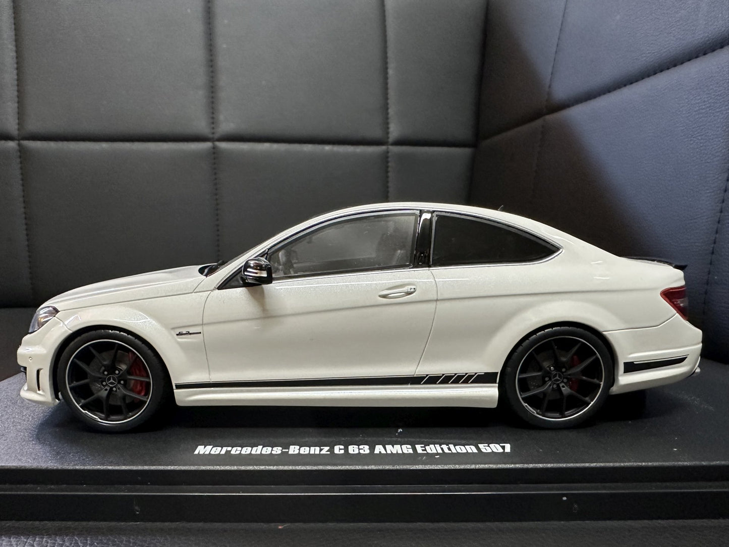 Mercedes Benz C63 AMG Edition 507 white Limitiert 1:18 GT Spirit GT899 Мерцедес Бенц Ц63 бял Лимитирана