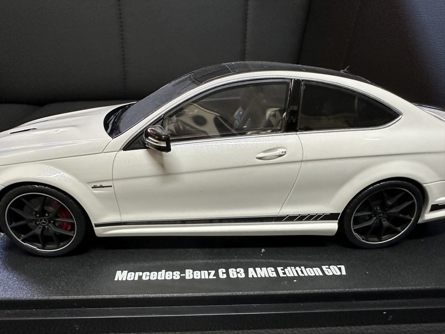Mercedes Benz C63 AMG Edition 507 white Limitiert 1:18 GT Spirit GT899 Мерцедес Бенц Ц63 бял Лимитирана