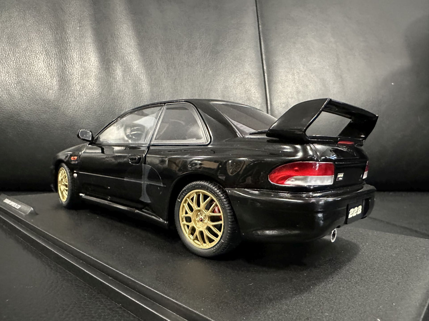 Subaru Impreza STI 1998 black 1:18 Solido S1807406 Субару Импреза СТИ черен