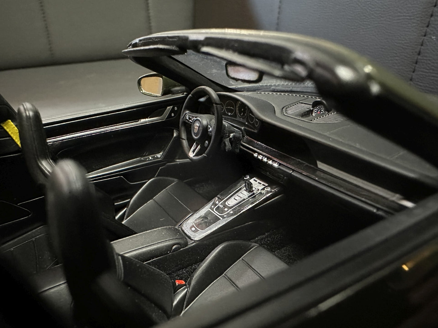 Porsche 911 Targa 4S Cabrio green Limitiert 1:18 GT Spirit GT438 Порше 911 Тарга зелен Лимитиран