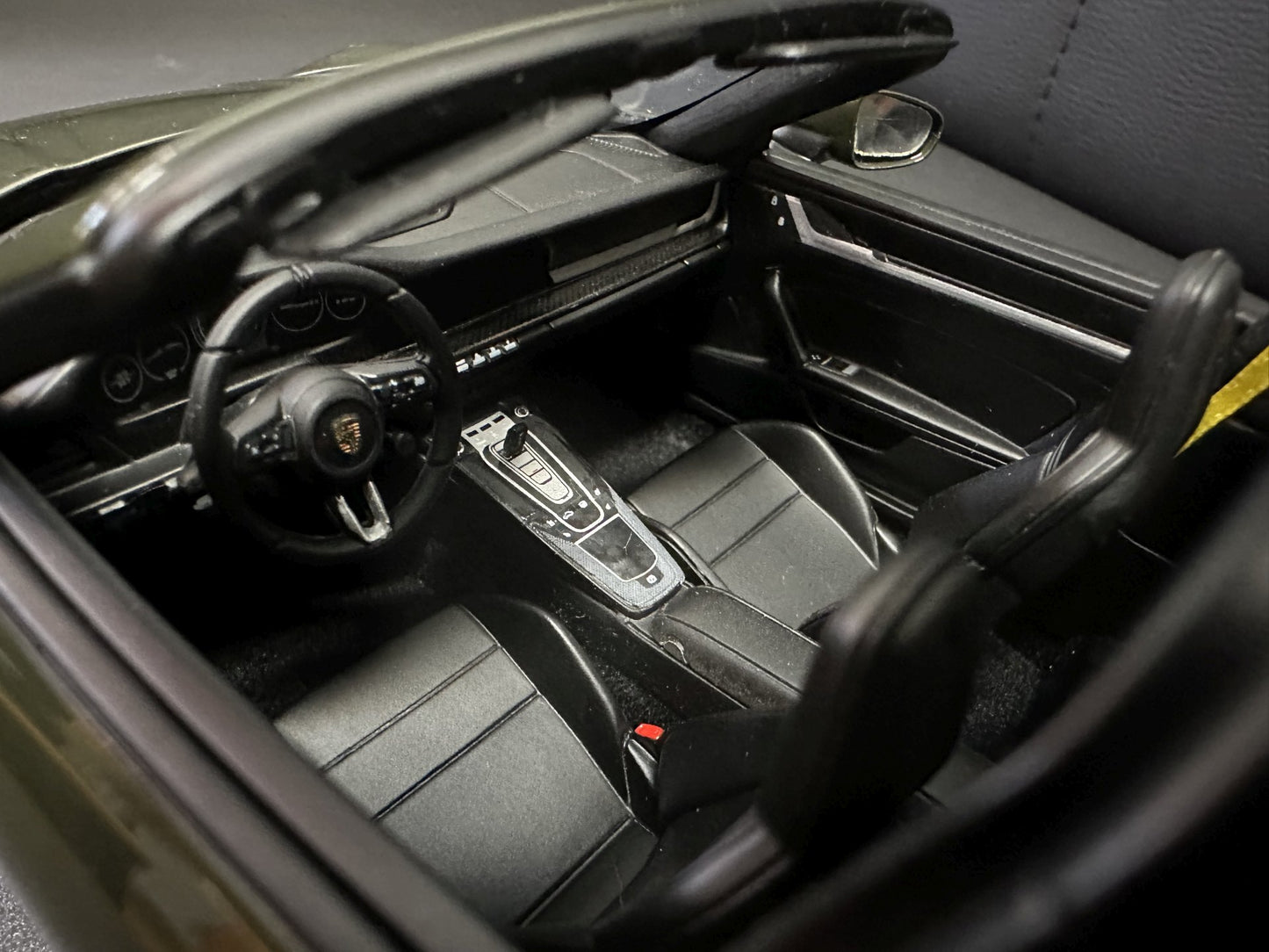 Porsche 911 Targa 4S Cabrio green Limitiert 1:18 GT Spirit GT438 Порше 911 Тарга зелен Лимитиран