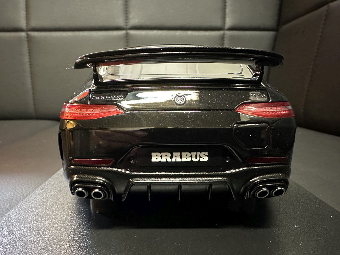 Mercedes Benz Brabus 930 AMG GT W290 black Limitiert 1:18 GT Spirit GT909 Мерцедес Бенц Брабус 930 черен Лимитирана