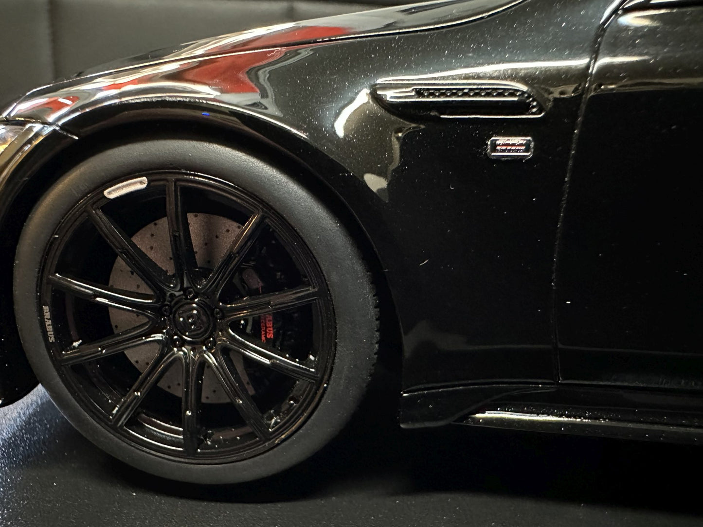 Mercedes Benz Brabus 930 AMG GT W290 black Limitiert 1:18 GT Spirit GT909 Мерцедес Бенц Брабус 930 черен Лимитирана