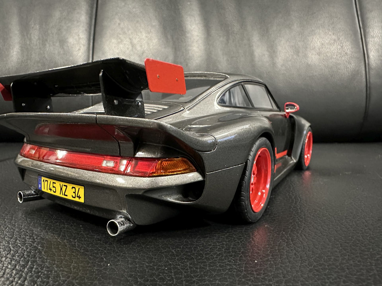 Porsche 911 993 GT1 Almeras grey Limitiert 73/150 1:18 KESS KE18004C Порше 911 993 сив Лимитирана