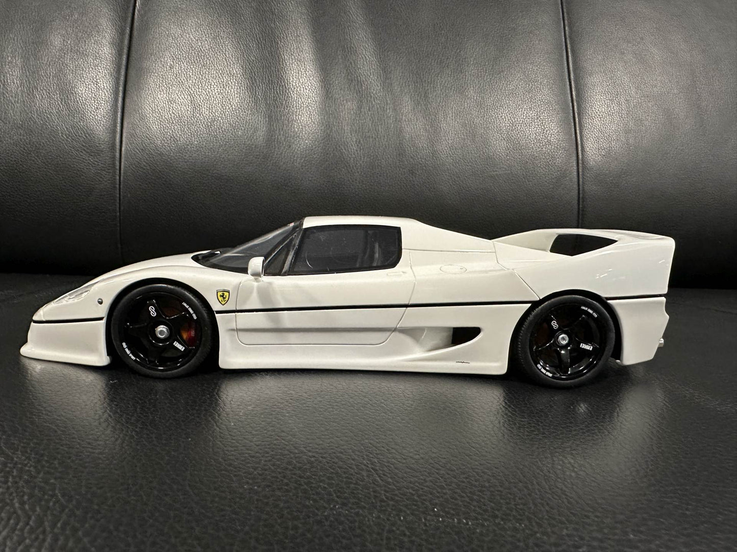 Ferrari F50 LBWK 2013 white Limitiert 390/1500 1:18 GT Spirit GT437 Ферари Ф50 бял Лимитирана
