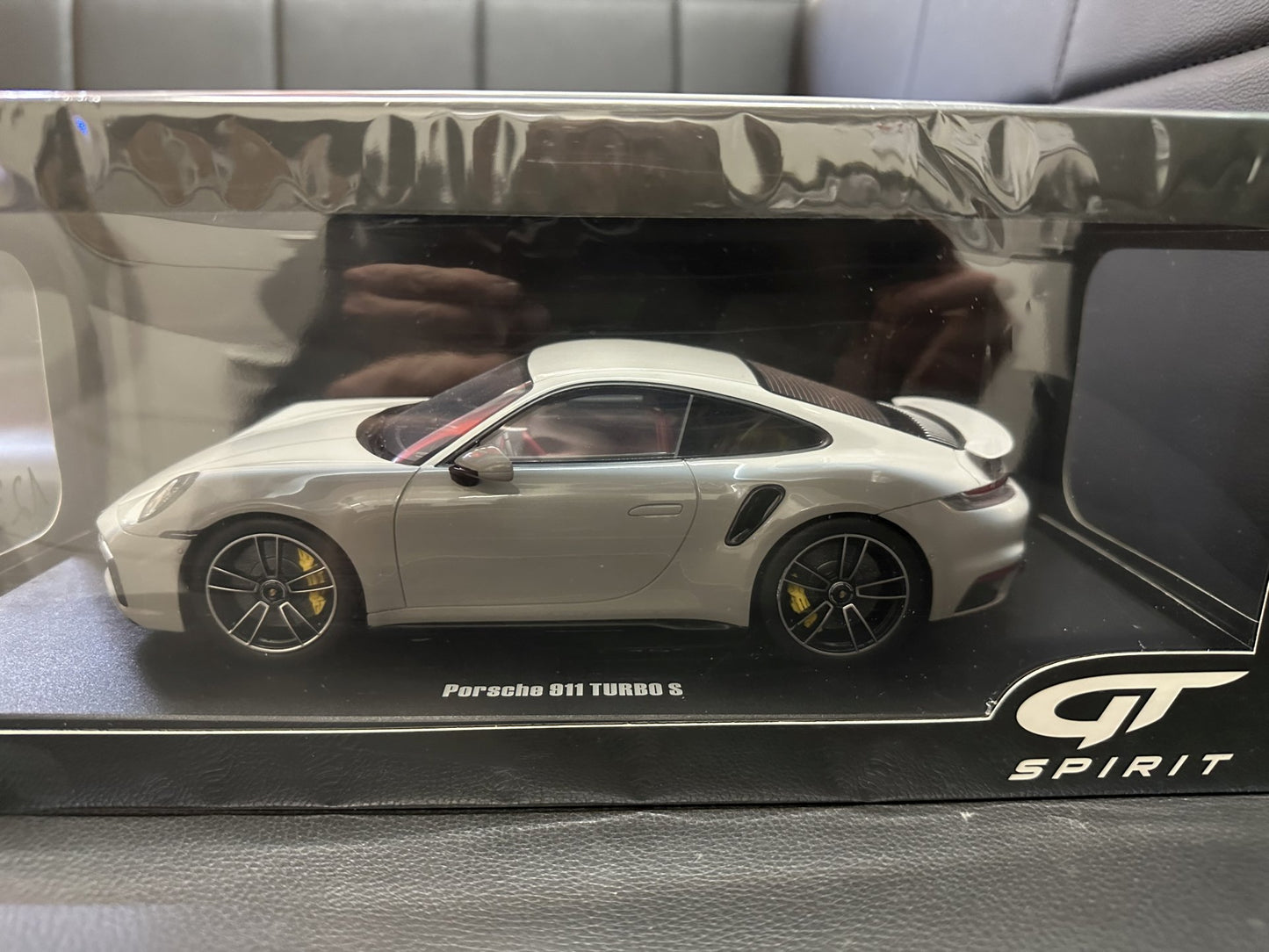 Porsche 911 Turbo S 992 grey Limitiert 1:18 GT Spirit GT431 Порше 911 Турбо С сив Лимитирана