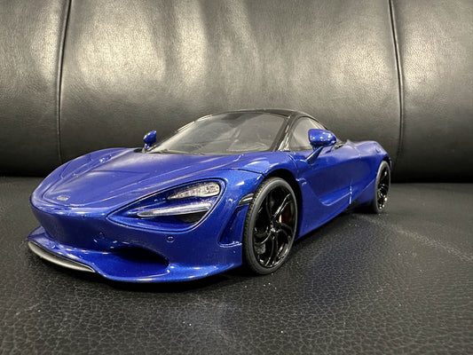Mclaren 750S Coupe blue Limitiert 30/999 1:18 GT Spirit GT458 Макларън 750С Купе Лимитирана син