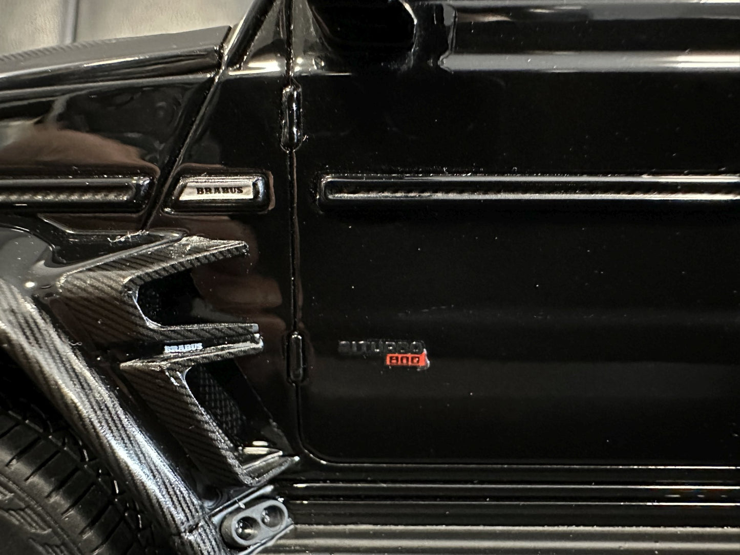 Mercedes Benz G Klasse BRABUS G800 4x4 Super Black Limitiert 321/999 1:18 GT Spirit GT500  Мерцедес Бенц Г Класа черен Лимитирана