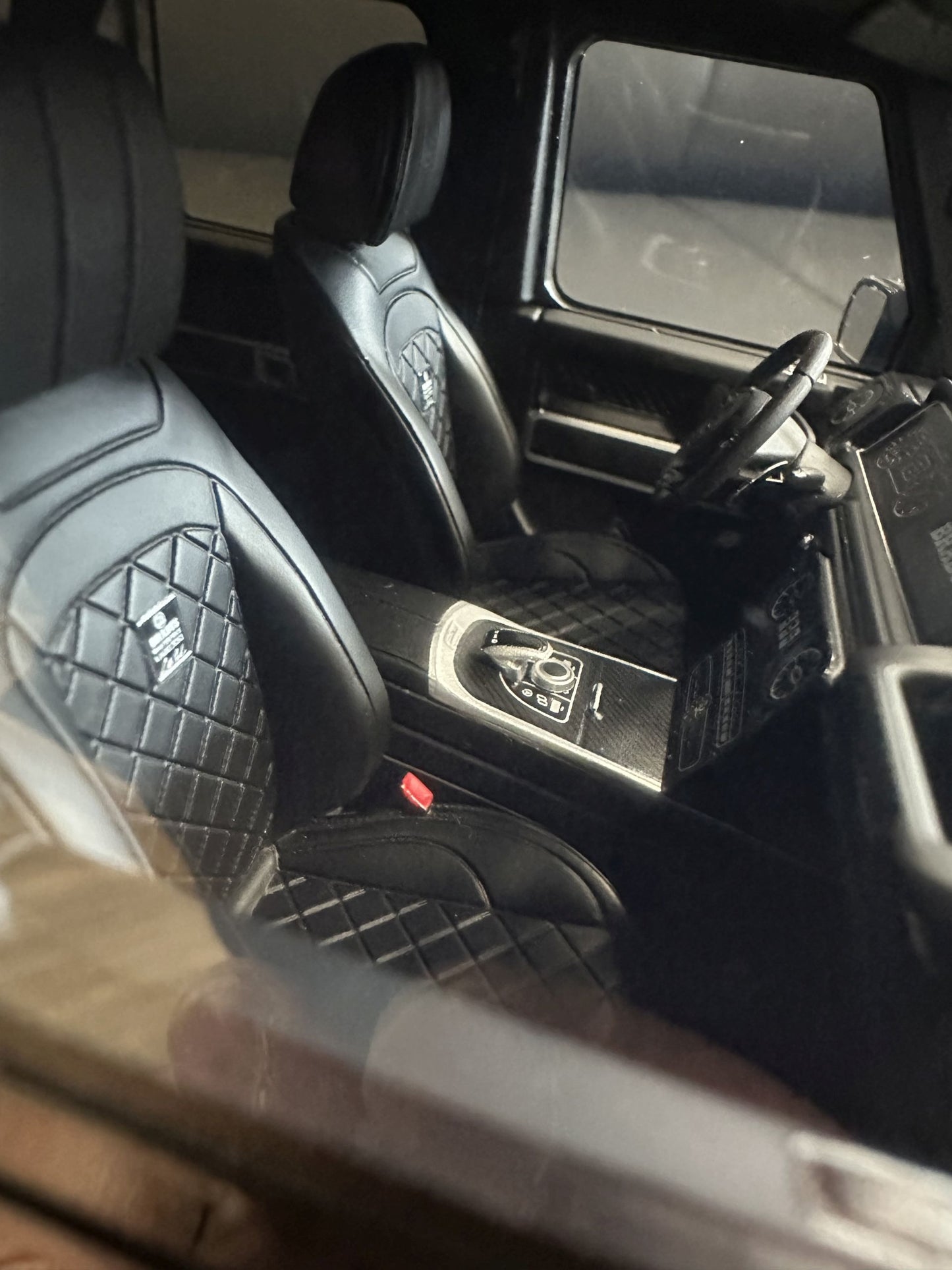 Mercedes Benz G Klasse BRABUS G800 4x4 Super Black Limitiert 321/999 1:18 GT Spirit GT500  Мерцедес Бенц Г Класа черен Лимитирана
