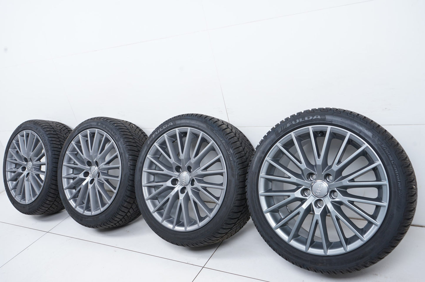 Оригинал Audi TT TTS 8S FV 18 Zoll Ауди ТТ ТТС Алуминиеви джанти 18 цола зимен комплект зимни гуми
