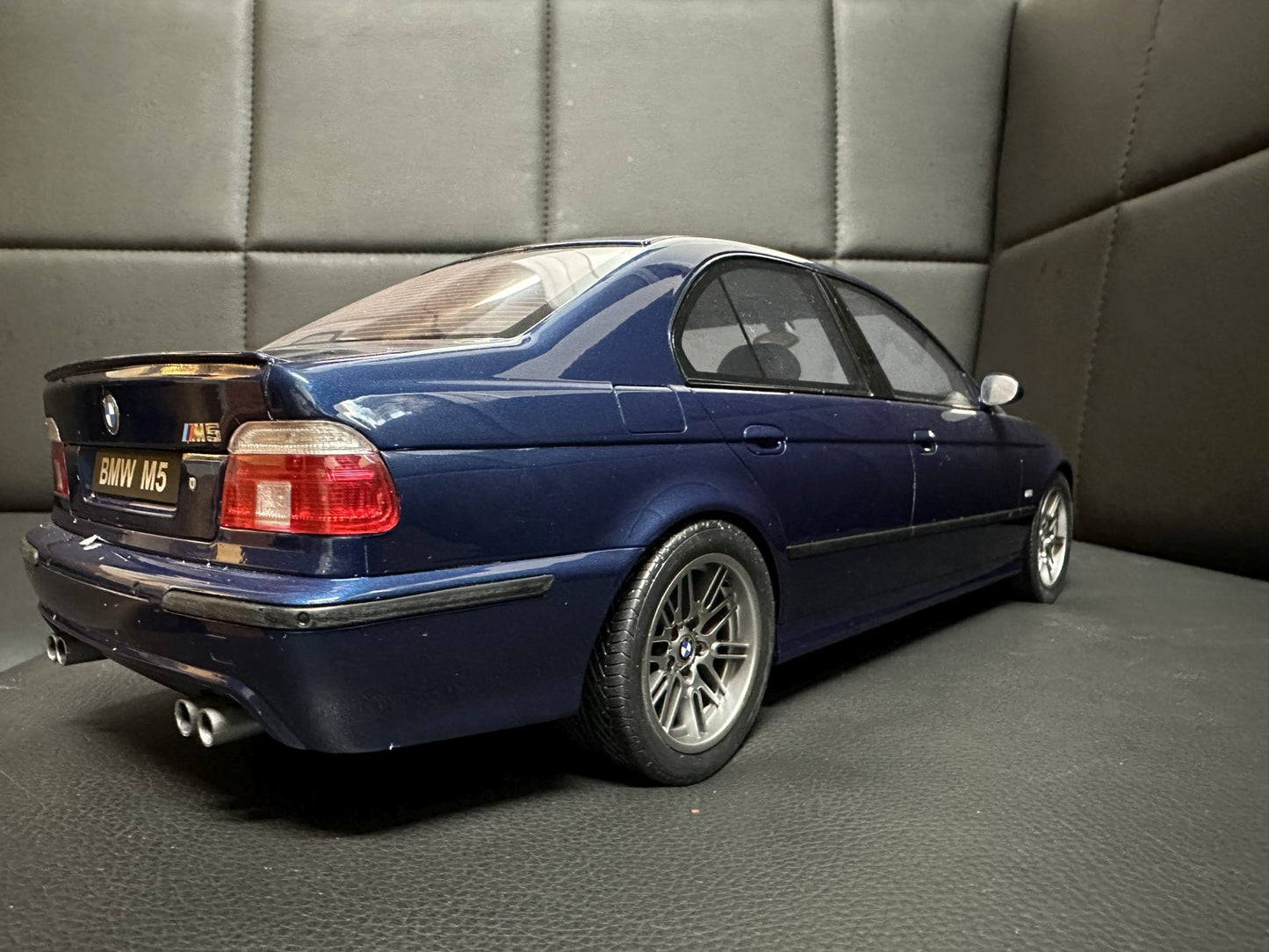 Bmw M5 E39 Sedan blue Limitiert 1289/2000 1:12 OTTO G073 Бмв M5 Е39 син Лимитирана