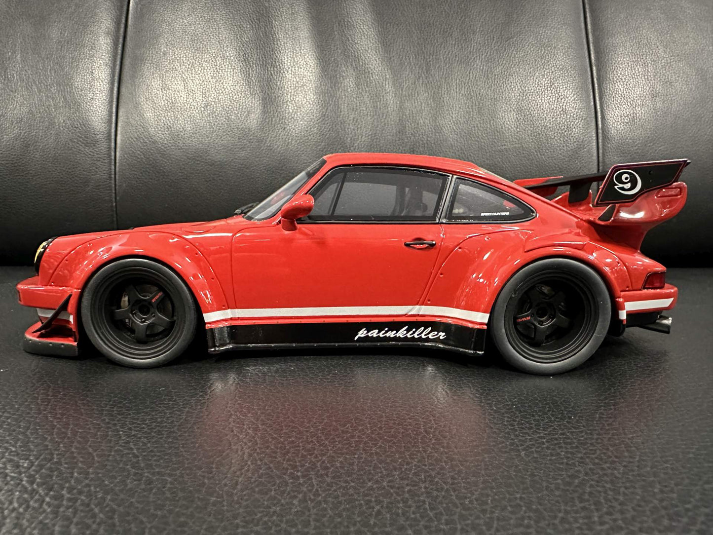 Porsche 911 RWB Painkiller red Limitiert 226/1100 1:18 GT Spirit GT449 Порше 911 червен Лимитирана