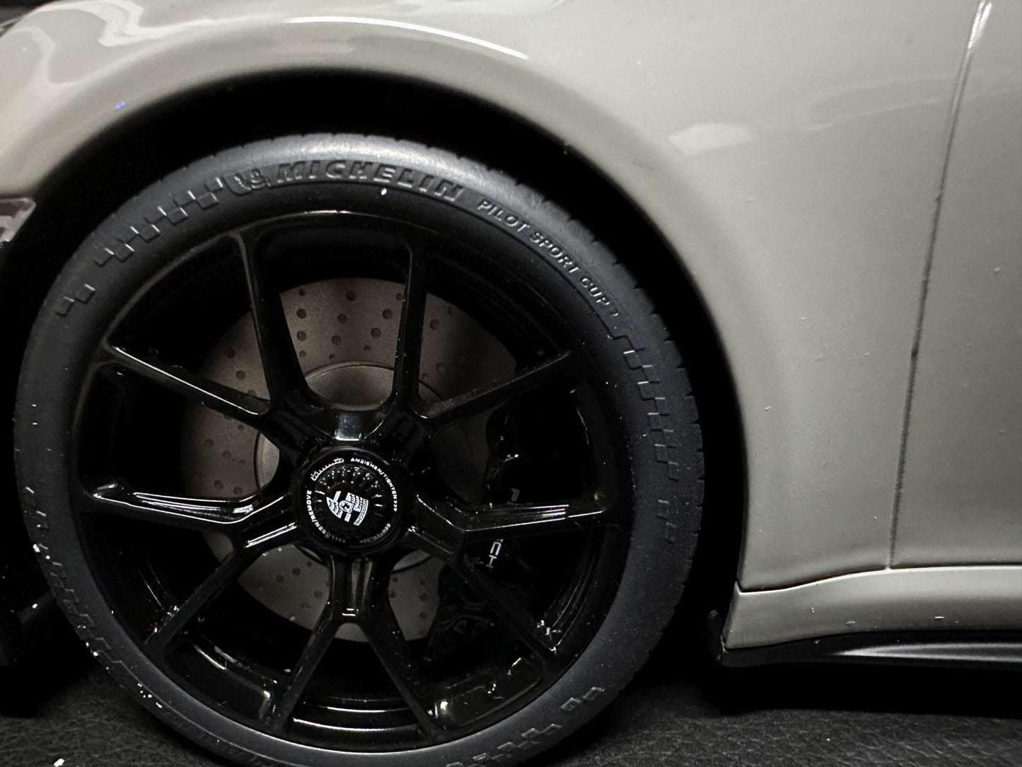 Porsche 911 (992) GT3 Touring Coupe grey Limitiert 122/911 1:12 GT Spirit GT460 Порше ГТ3 сив Лимитирана