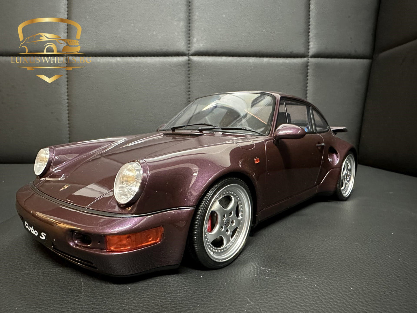 Porsche 911 (964) 3.3 Turbo S Coupe purple Limitiert 710/999 1:12 GT Spirit GT499 Порше 911 лилав Лимитирана