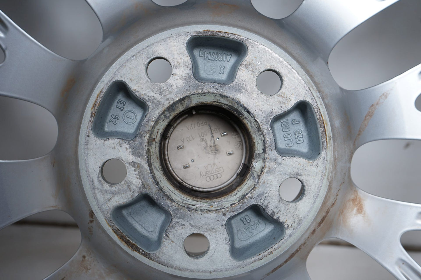 Оригинал Audi TT TTS 8J MK2 19 Zoll Ауди ТТ ТТС Алуминиеви джанти 19 цола летен комплект летни гуми