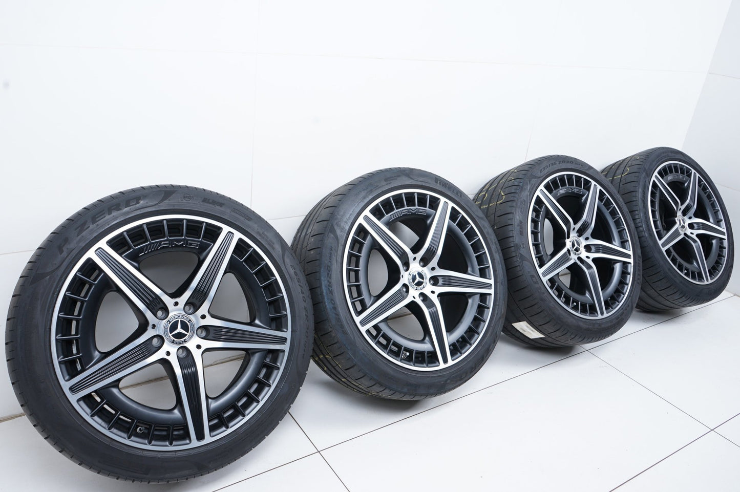 Оригинал Mercedes EQE43 EQE53 AMG V295 W295 21 Zoll Мерцедес EQE43 EQE53 АМГ Лимозина 21 цола джанти летен комплект летни гуми