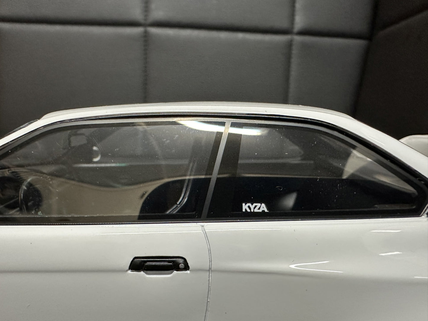 Bmw E36 Khyzyl Saleem Coupe white Limitiert 3000 1:18 OTTO OT1051 Бмв Е36 бял Лимитирана