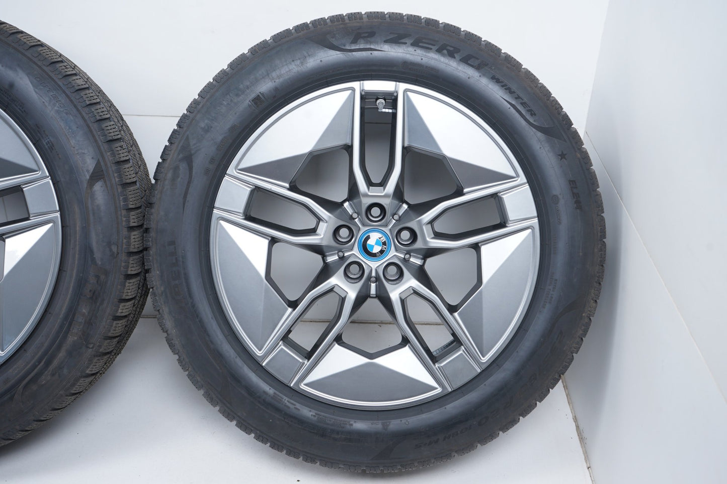 Оригинални BMW iX20 i20 20 Zoll 1002 Бмв 20 цола джанти 1002 зимен комплект зимни гуми