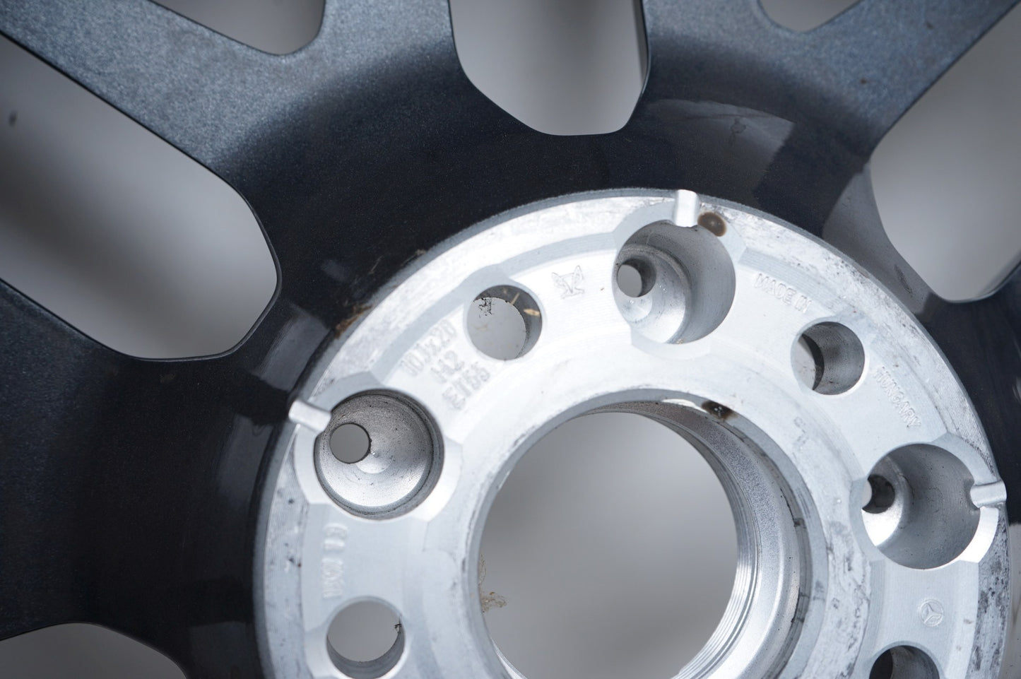 Като Нови Оригинал Mercedes E63 AMG W213 20 Zoll Мерцедес E63 AMG W213 20 цола летен комплект летни гуми