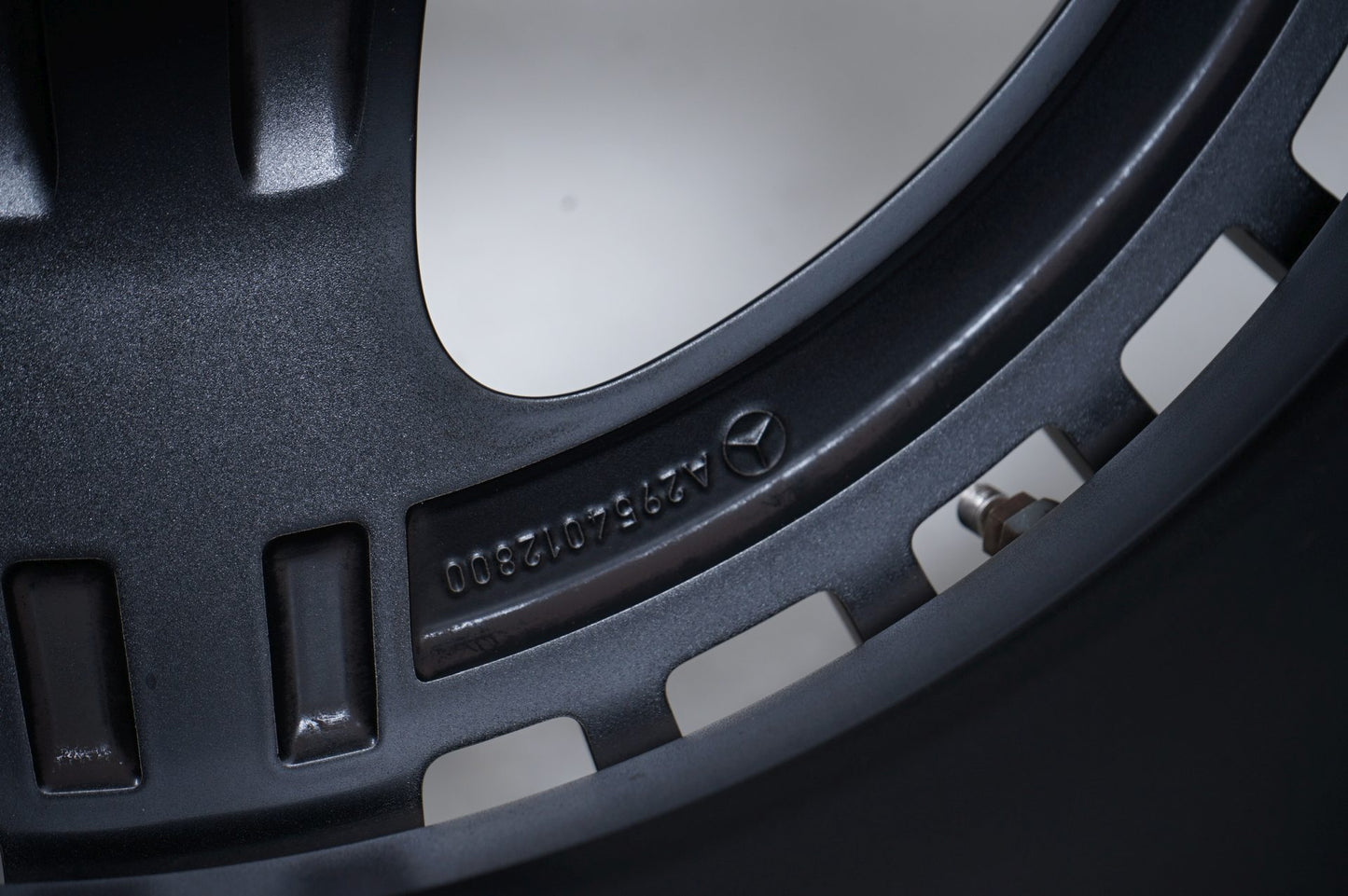 Оригинал Mercedes EQE43 EQE53 AMG V295 W295 21 Zoll Мерцедес EQE43 EQE53 АМГ Лимозина 21 цола джанти летен комплект летни гуми