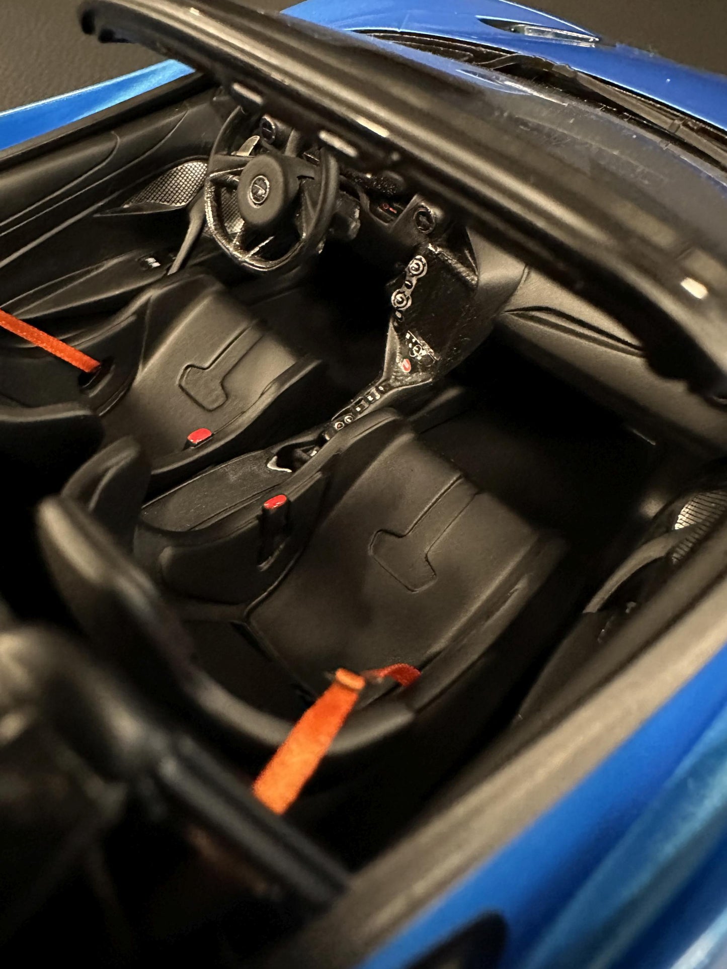 Mclaren Spider Amit blue Limitiert 387/999 1:18 GT Spirit GT886 Макларън Спайдер Лимитирана син