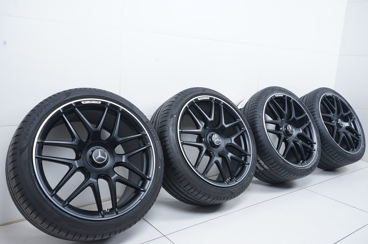Като Нови Оригинал Mercedes E63 AMG W213 20 Zoll Мерцедес E63 AMG W213 20 цола летен комплект летни гуми