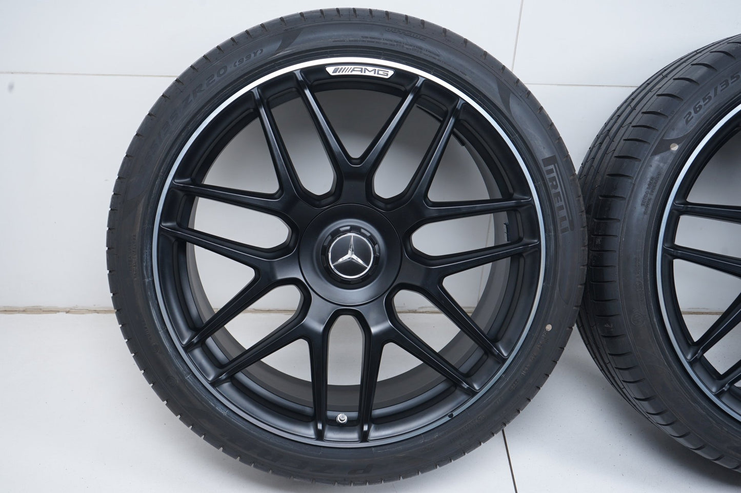 Като Нови Оригинал Mercedes E63 AMG W213 20 Zoll Мерцедес E63 AMG W213 20 цола летен комплект летни гуми