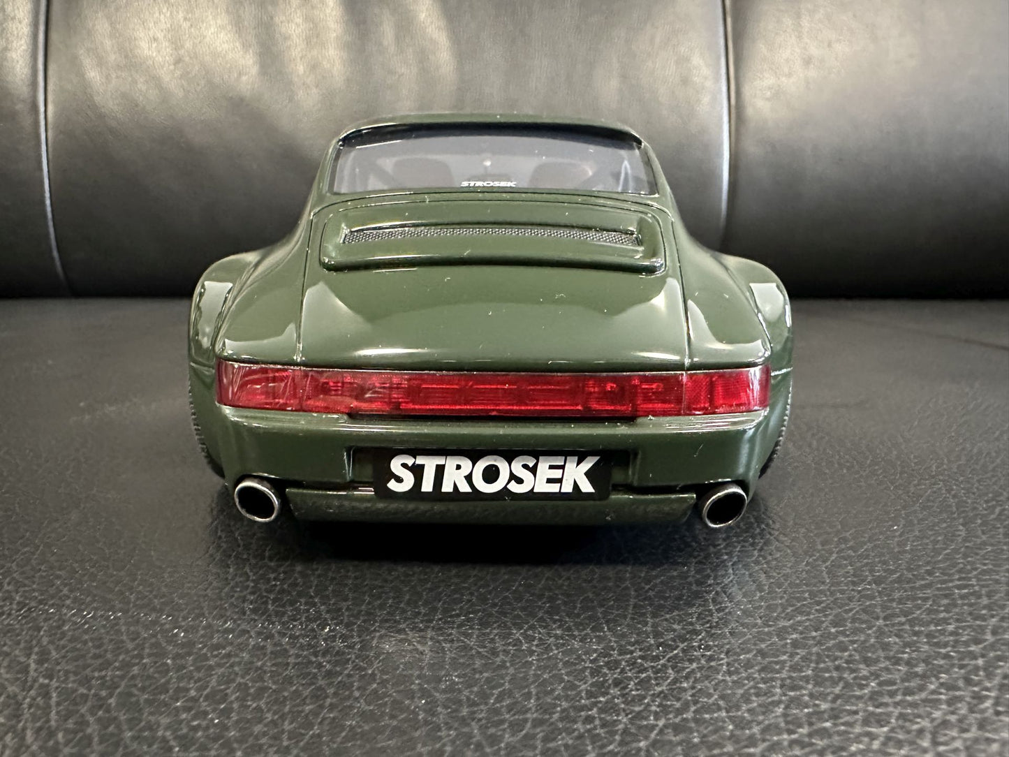Porsche 911 Strosek Mega 30 Year green Limitiert 795/999 1:18 GT Spirit GT482 Порше 911 зелен Лимитирана