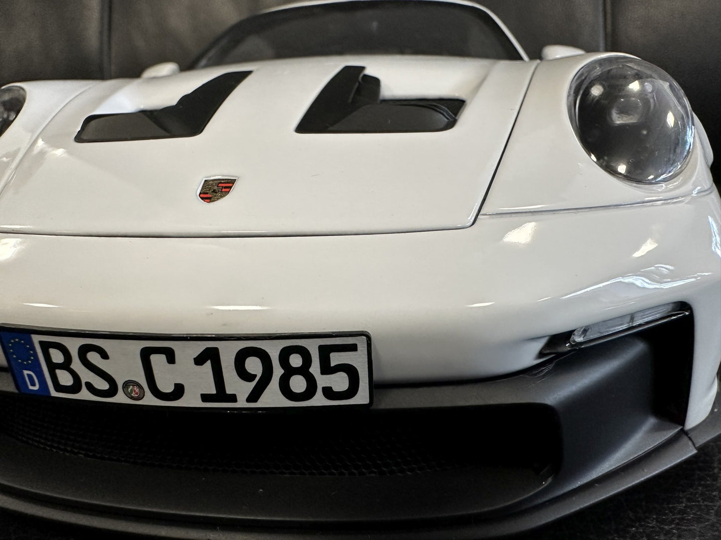 Porsche 911 GT3 RS 2022 white/red 1:12 NOREV 127530 Порше ГТ3 РС бял/червен
