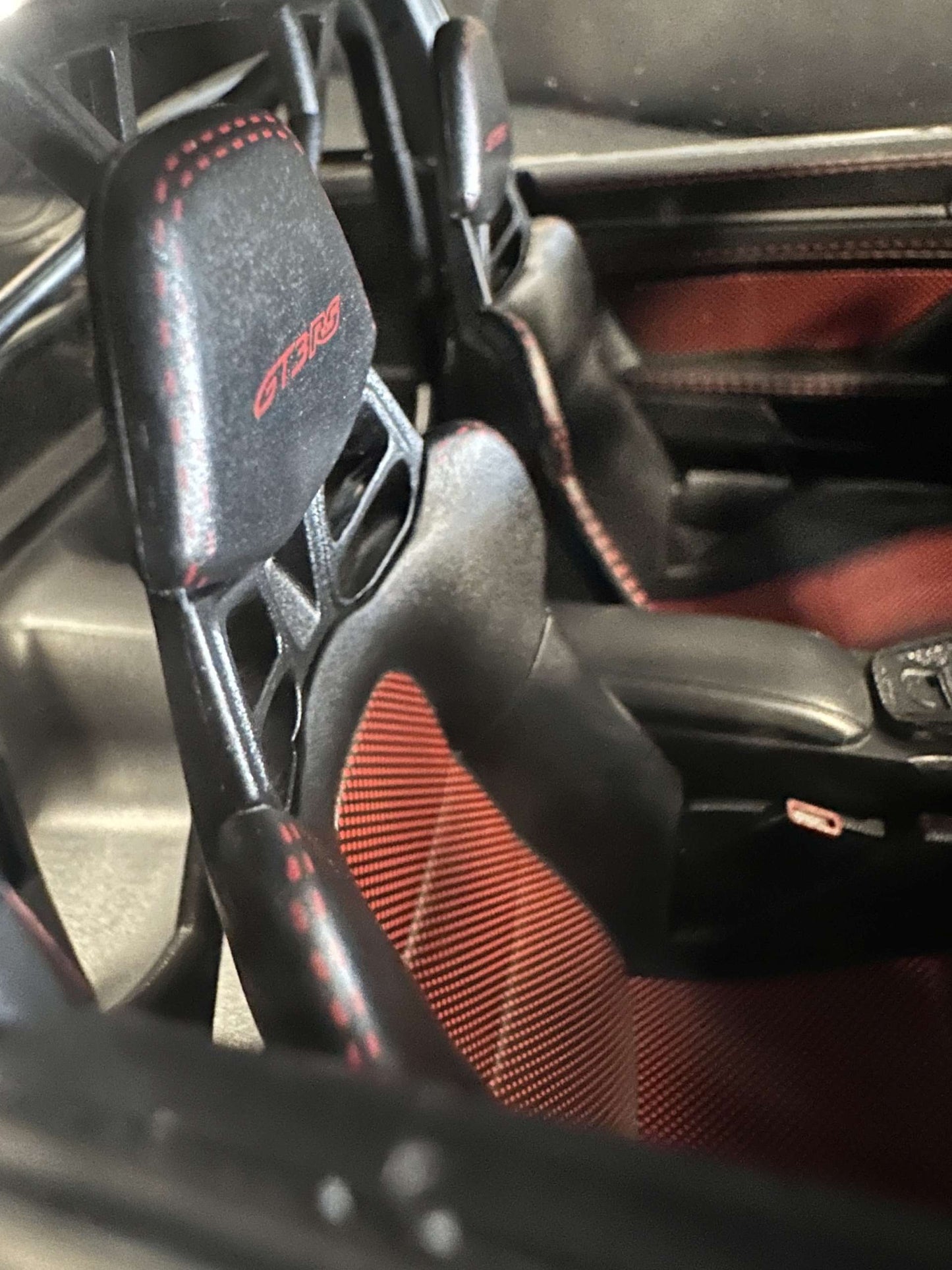 Porsche 911 GT3 RS 2022 white/red 1:12 NOREV 127530 Порше ГТ3 РС бял/червен