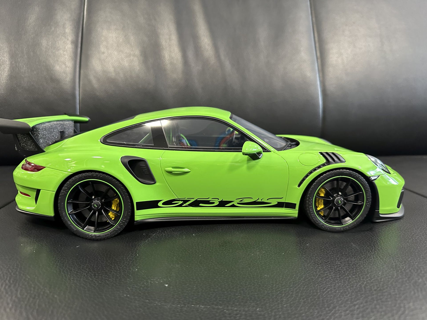 Porsche 911 991.2 GT3 RS Coupe green Limitiert 412/999 1:12 GT Spirit GT917 Порше ГТ3 зелен Лимитирана