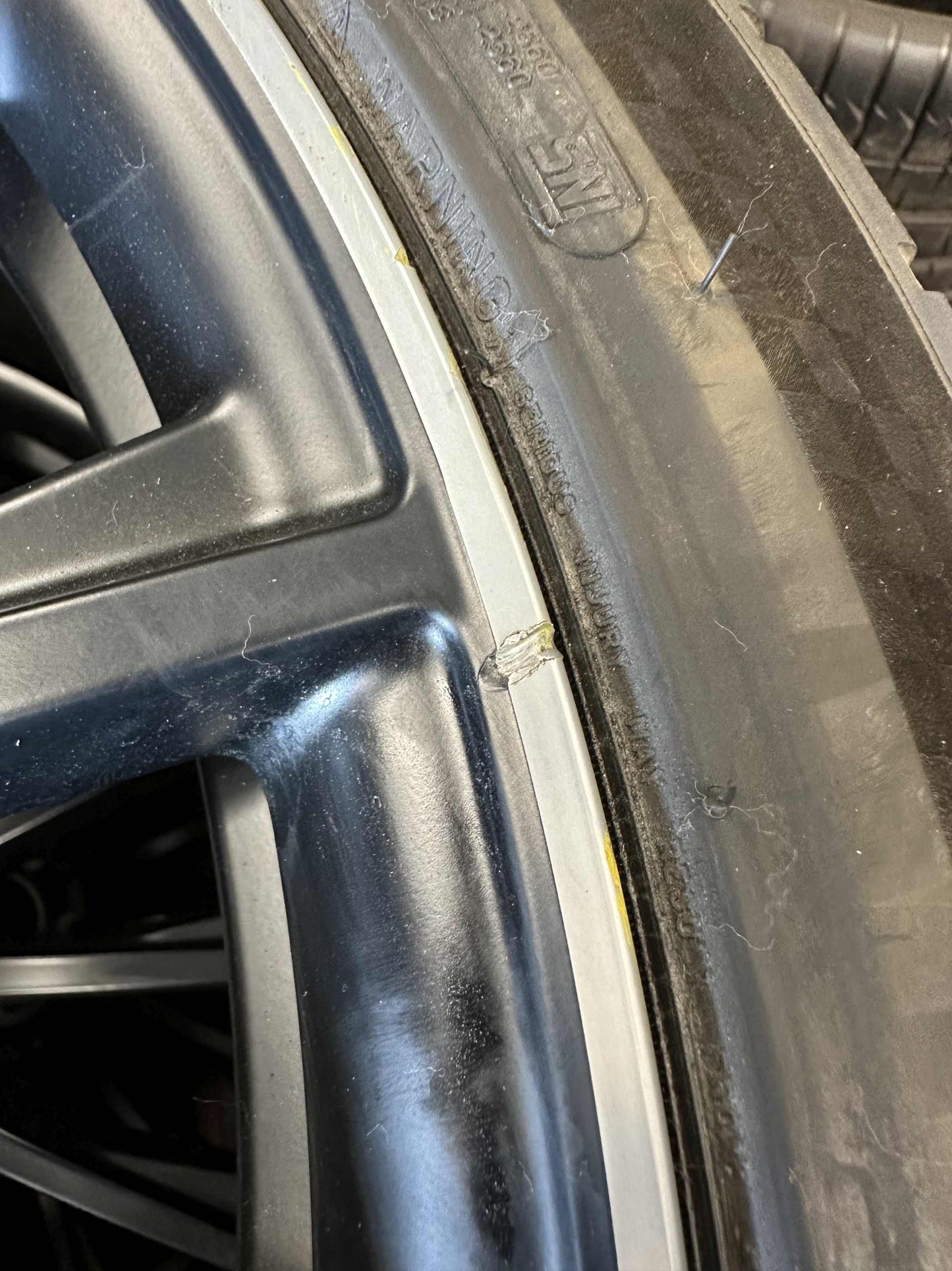 Оригинал Mercedes S63 AMG W223 V223 21 Zoll Мерцедес С63 AMG W223 V223 21 цола AMG  джанти летен комплект летни гуми