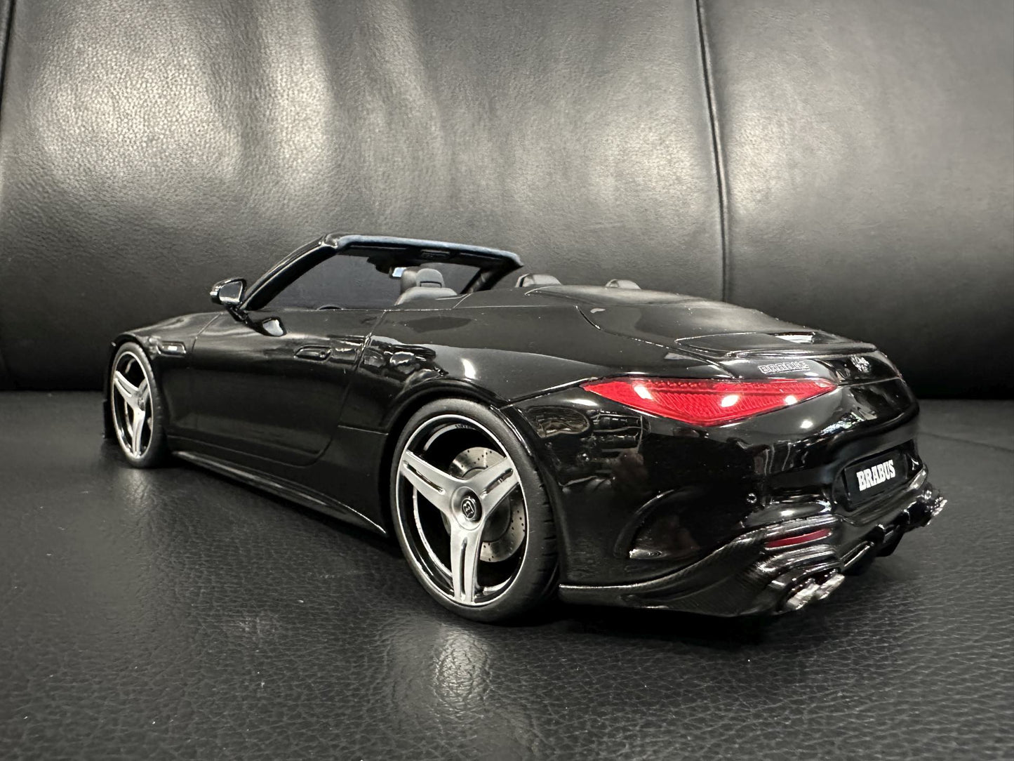 Mercedes Benz 600SL Brabus 750 BODO Buschmann Edition 2023 black Limitiert 570/999 1:18 GT Spirit GT503 Мерцедес Бенц Брабус 600СЛ черен Лимитирана