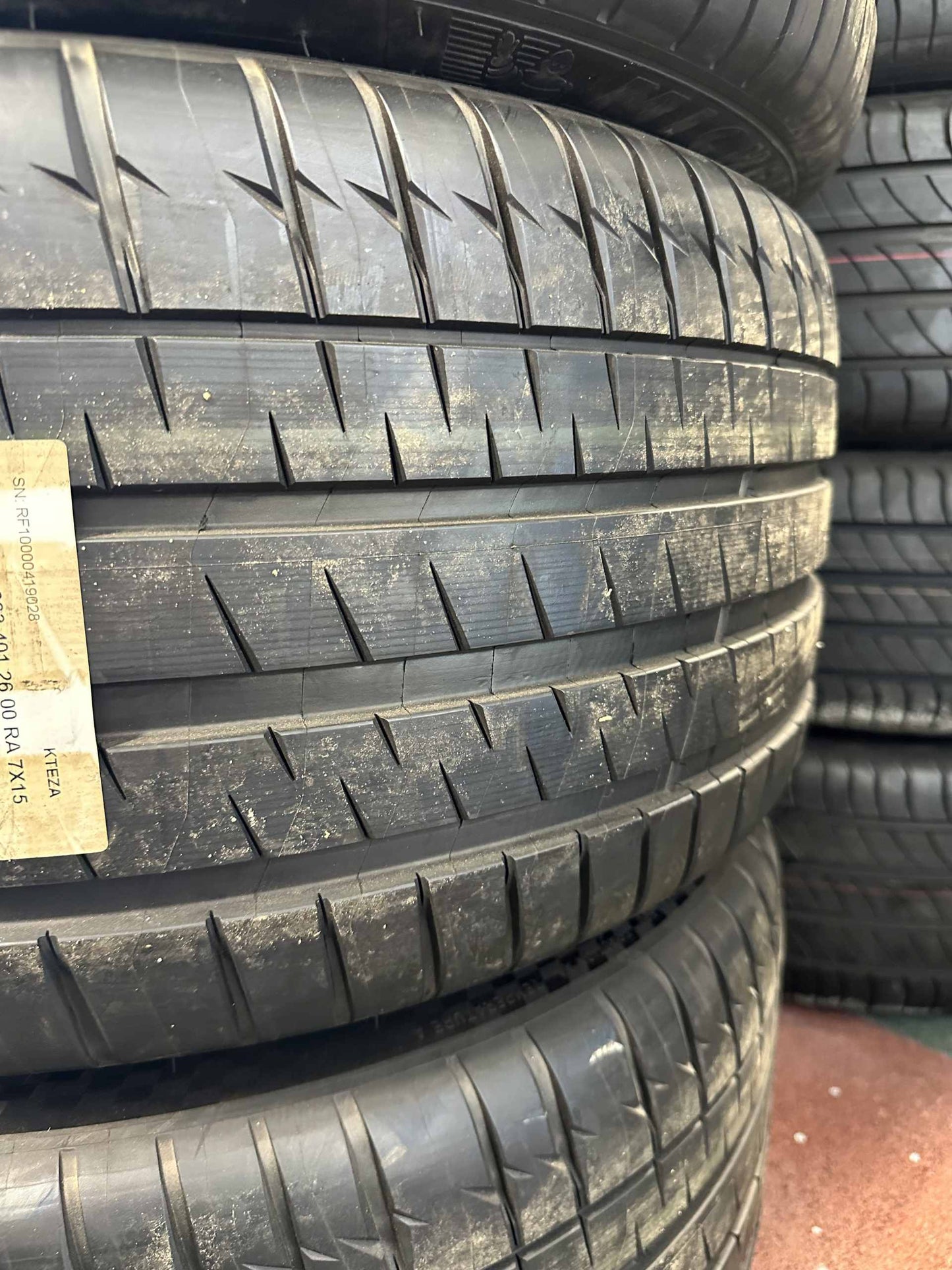 Оригинал Mercedes S63 AMG W223 V223 21 Zoll Мерцедес С63 AMG W223 V223 21 цола AMG Алуминиеви джанти летен комплект летни гуми