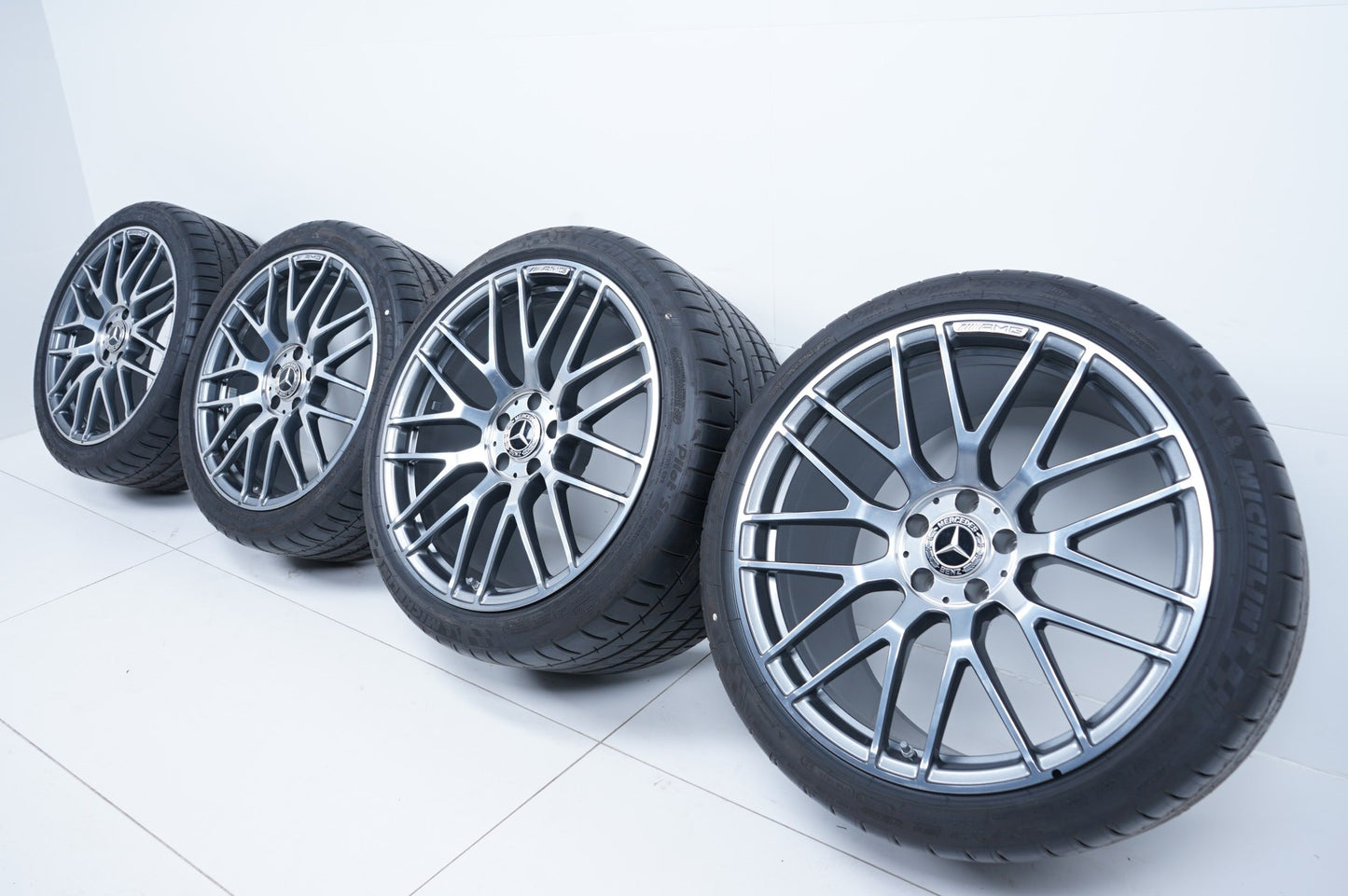 Като Нови Mercedes AMG GTC W190 C190 19/20 Zoll Мерцедес 19/20 цола Джанти летен комплект летни гуми
