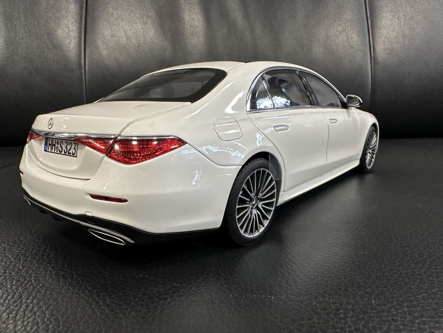 Mercedes Benz S Klasse W223 white limitiert 500 pcs 1:18 NOREV 183801  Мерцедес Бенц С Класа бял Лимитирана 500 бройки