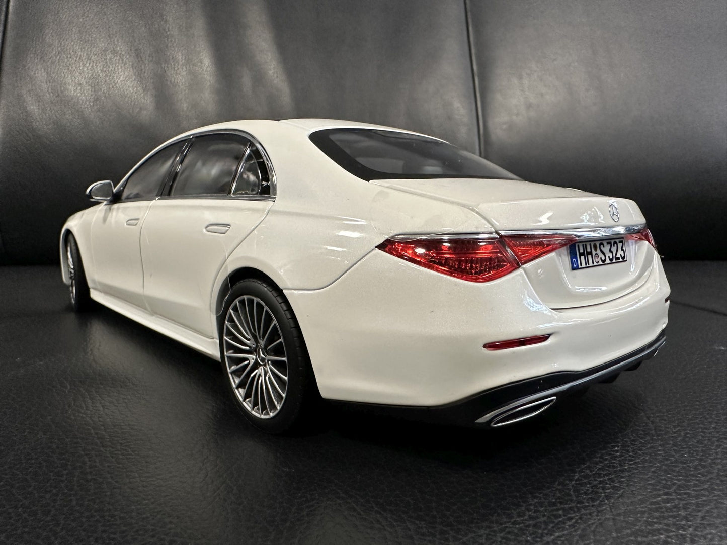 Mercedes Benz S Klasse W223 white limitiert 500 pcs 1:18 NOREV 183801  Мерцедес Бенц С Класа бял Лимитирана 500 бройки