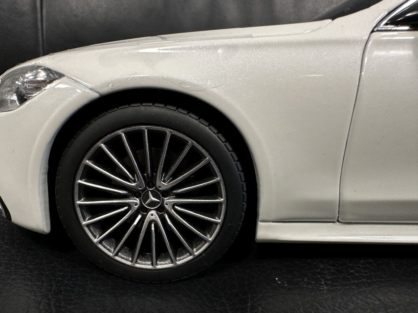 Mercedes Benz S Klasse W223 white limitiert 500 pcs 1:18 NOREV 183801  Мерцедес Бенц С Класа бял Лимитирана 500 бройки