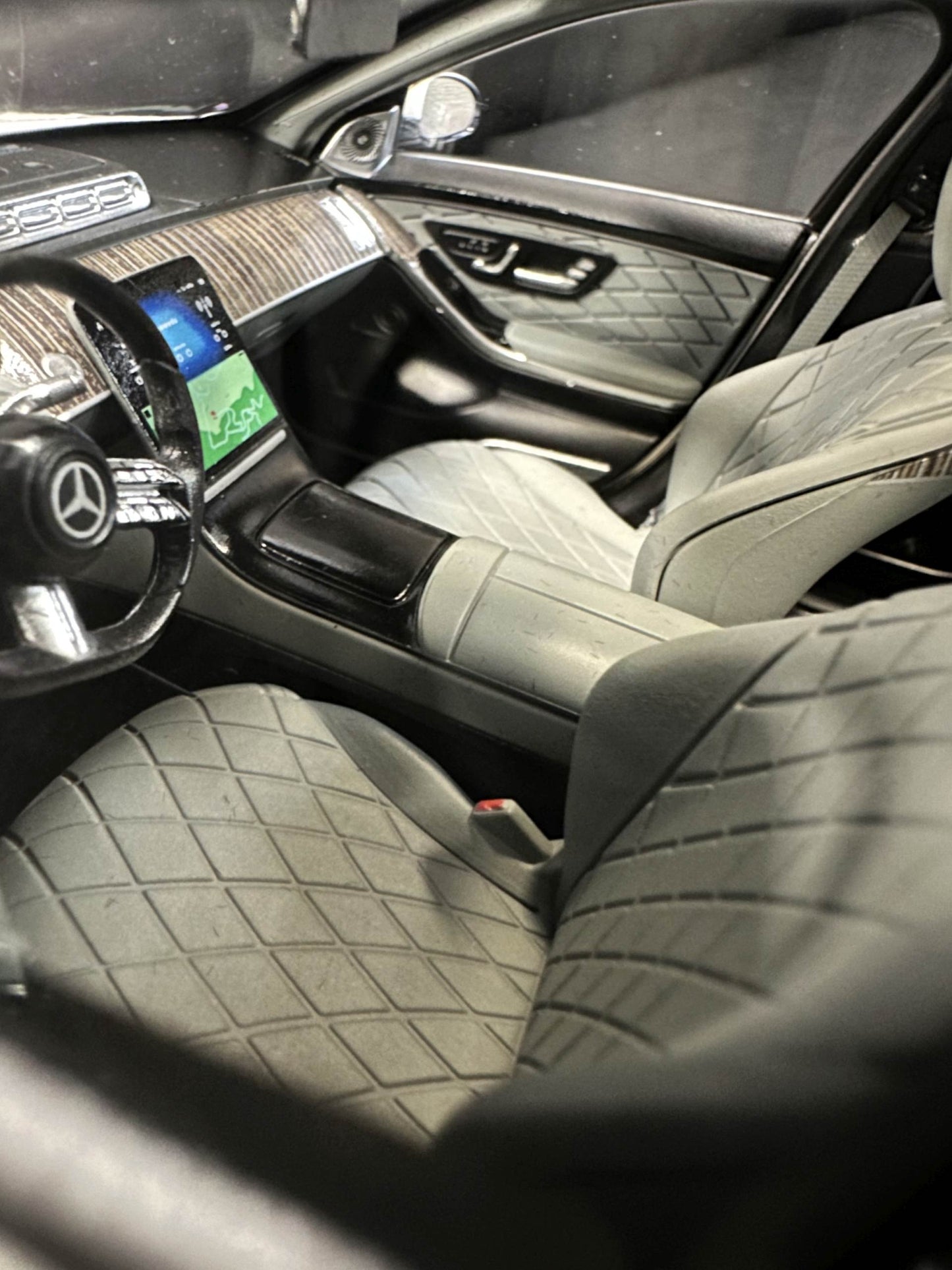 Mercedes Benz S Klasse W223 white limitiert 500 pcs 1:18 NOREV 183801  Мерцедес Бенц С Класа бял Лимитирана 500 бройки