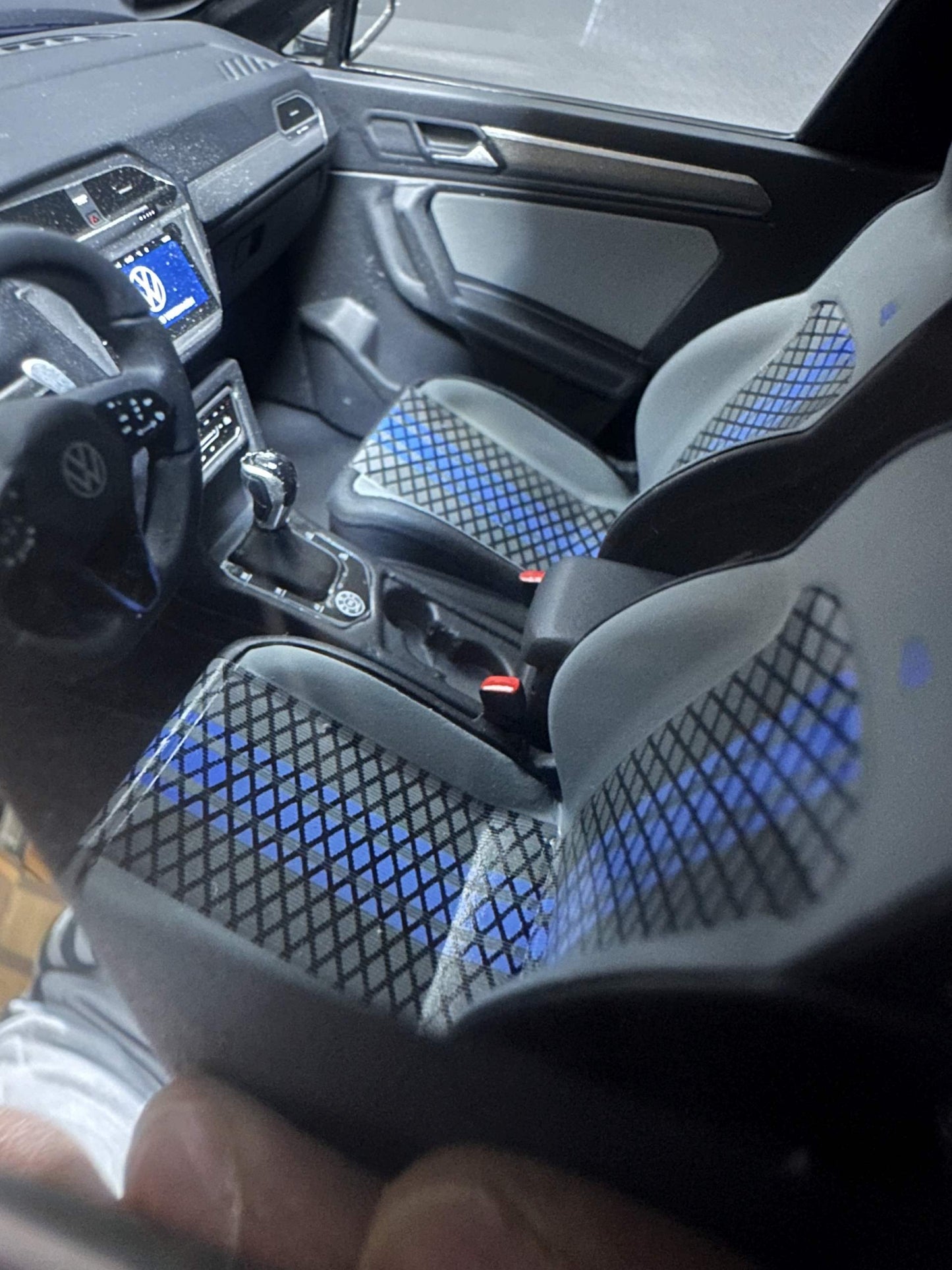 Volkswagen Tiguan R blue Limitiert 1101/1500 1:18 OTTO OT423 Фолксваген Тигуан Р син Лимитирана