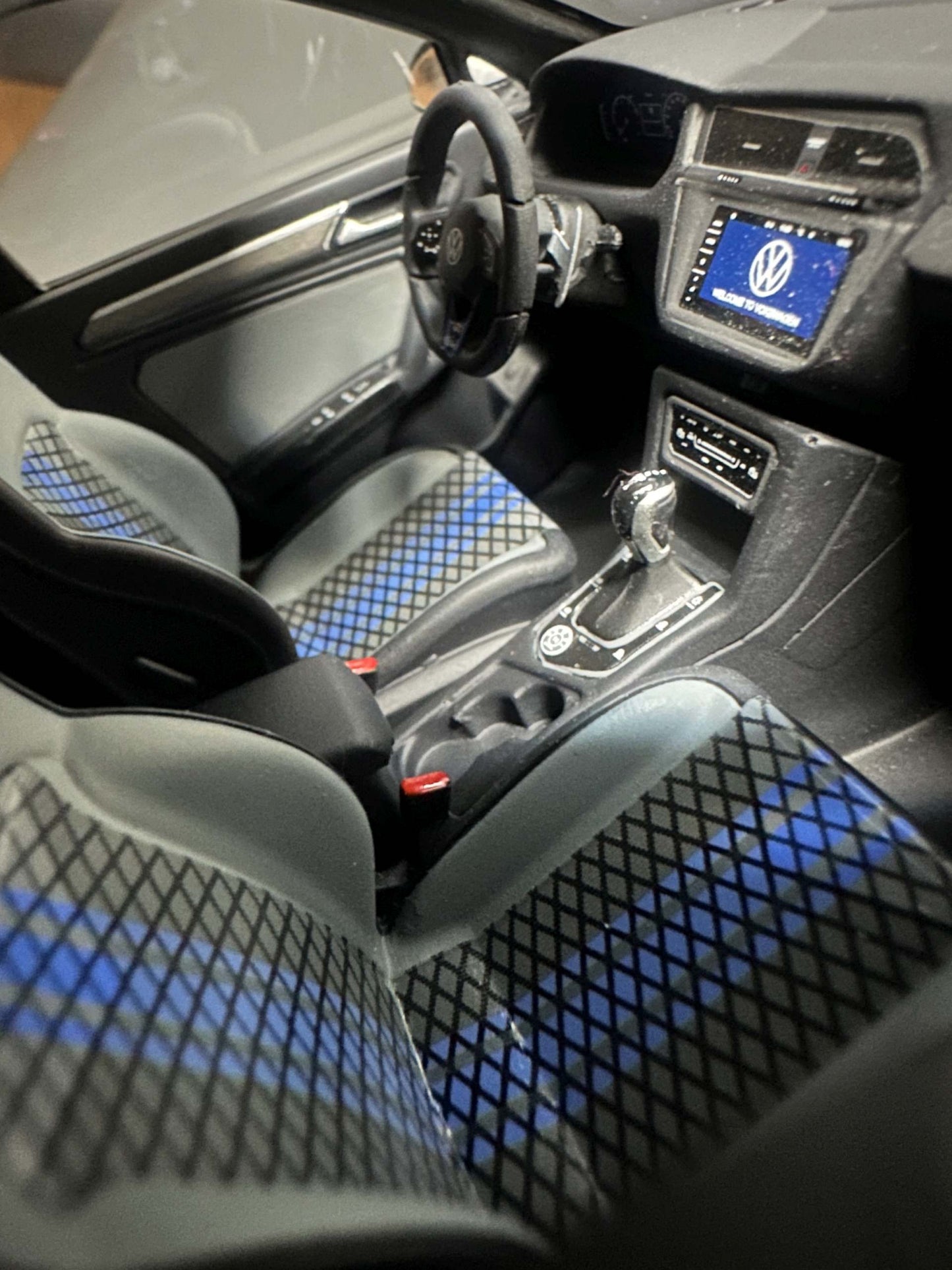 Volkswagen Tiguan R blue Limitiert 1101/1500 1:18 OTTO OT423 Фолксваген Тигуан Р син Лимитирана
