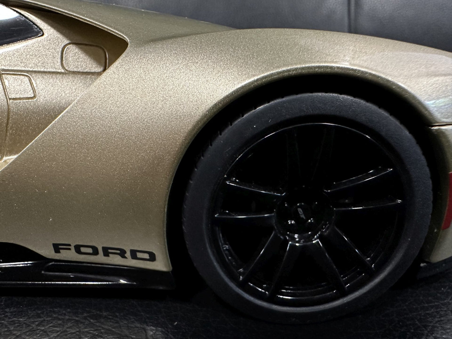 Ford GT Heritage Edition Holman Moody bronze Limitiert 280/500 1:18 GT Spirit GT882 Форд ГТ Лимитирана