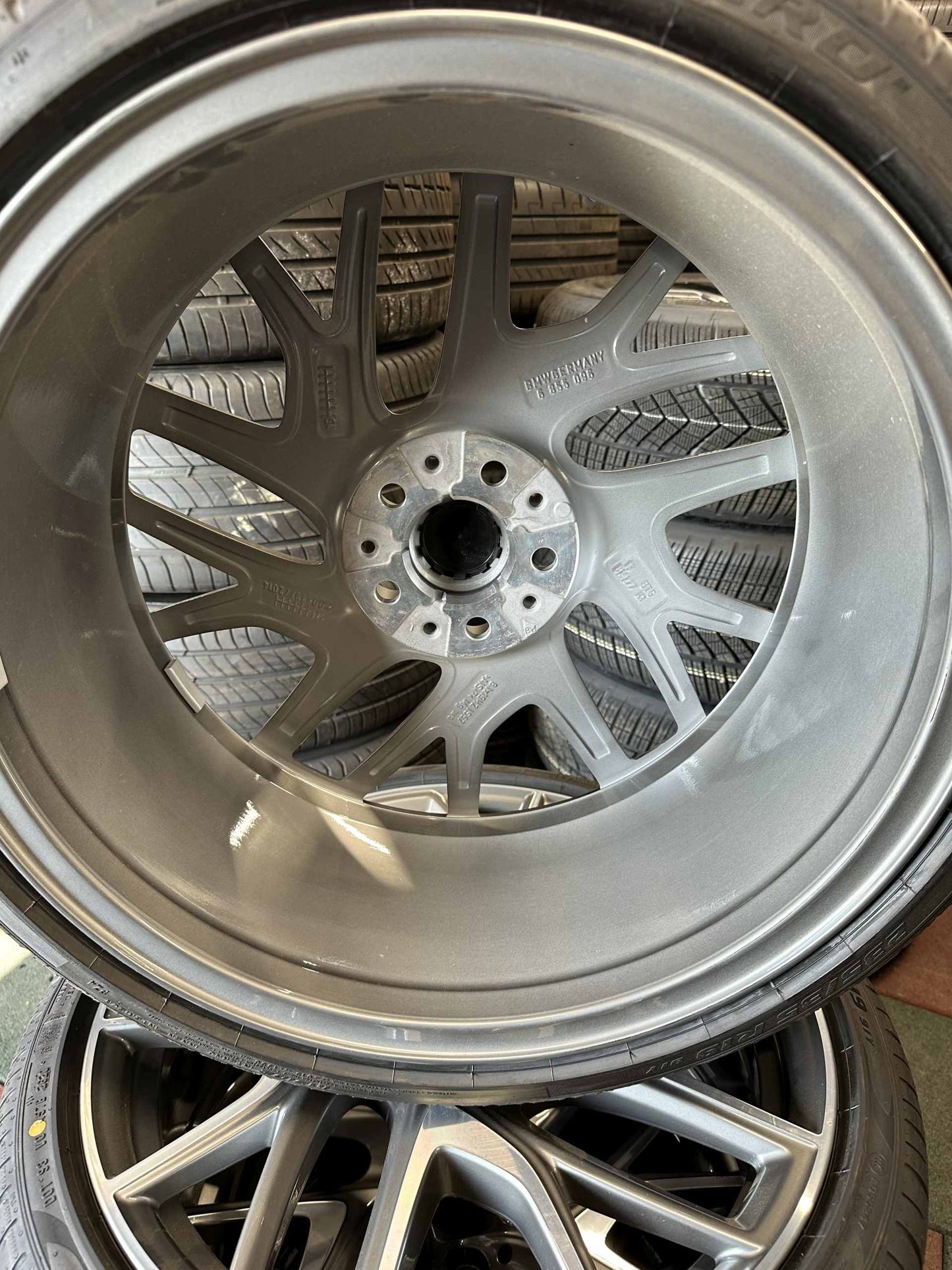 Нови BMW 1er 2er серия F40 F44 19 Zoll 487 Бмв 1-ва 2-ра серия Ф40 Ф44 19 цола 487 летен комплект летни гуми