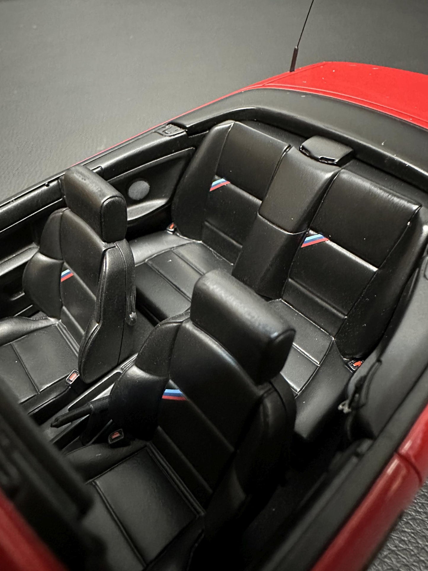Bmw M3 E36 Cabrio red Limitiert 175/2500 1:18 OTTO OT1048 Бмв M3 Е36 червен Кабрио Лимитирана