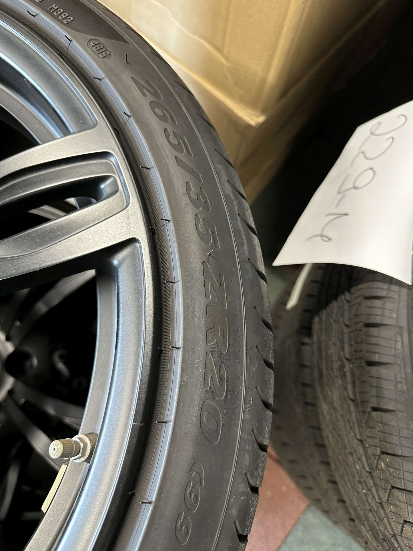 Оригинал BMW M6 F12 F13 E63 20 Zoll Бмв 6-та серия E63 M6 F12 F13 20 цола Алуминиеви джанти М343 летен комплект летни гуми