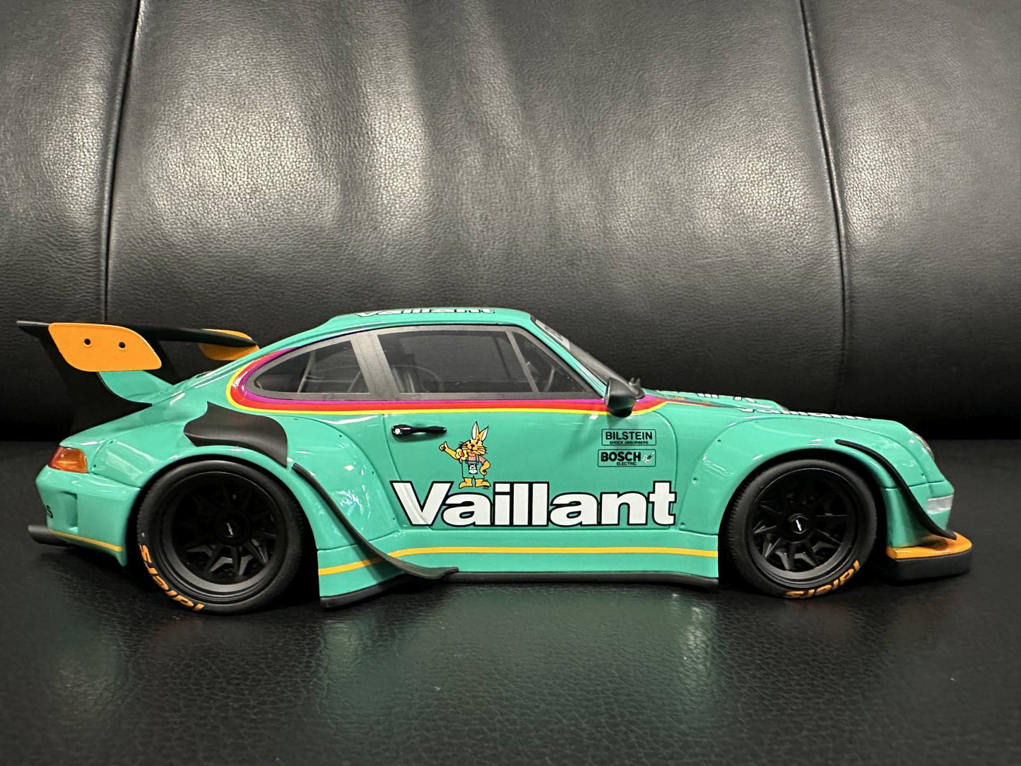 Porsche 911 993 RWB Vaillant Kit 2022 green Limitiert 632/1500 1:18 GT Spirit GT869 Порше 993 зелен Лимитирана