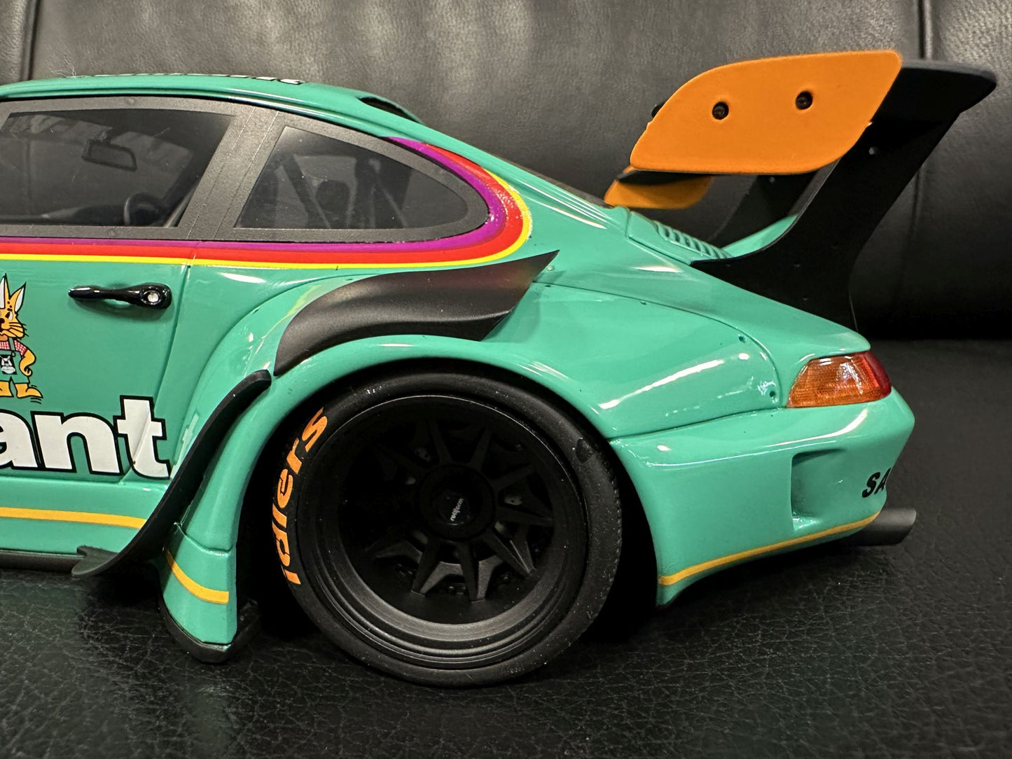 Porsche 911 993 RWB Vaillant Kit 2022 green Limitiert 632/1500 1:18 GT Spirit GT869 Порше 993 зелен Лимитирана