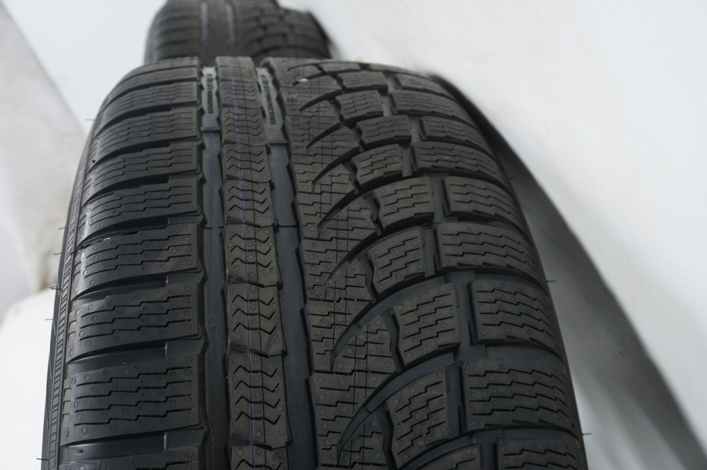 Нови Оригинални BMW X5 G05 18 Zoll Бмв 255 55 18 цола зимен комплект зимни гуми 5x112
