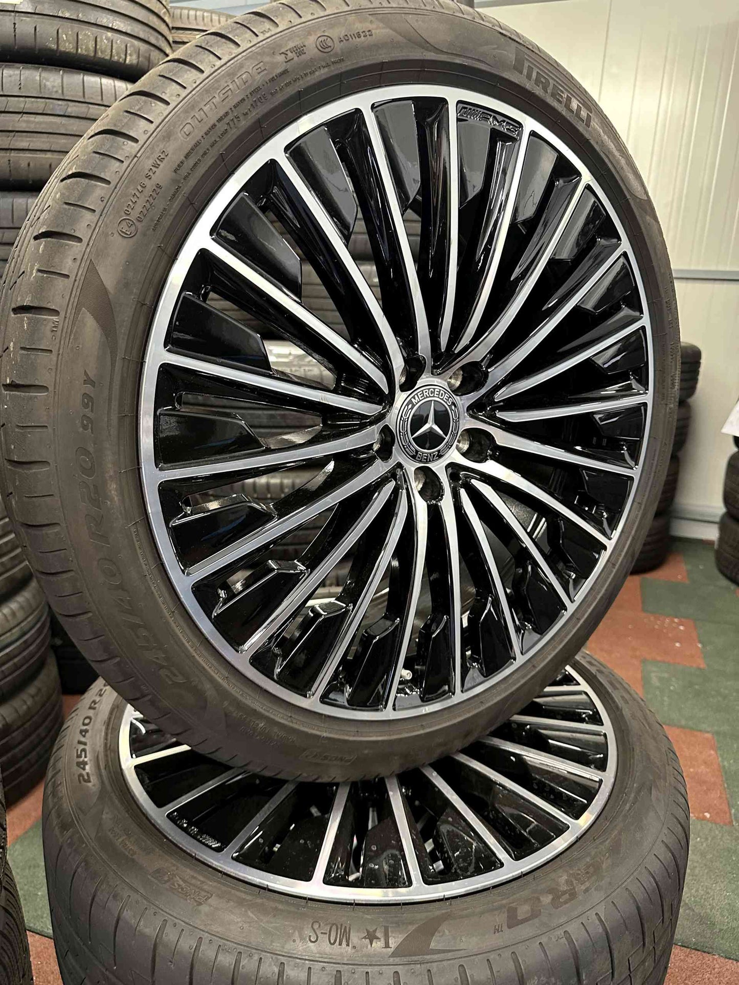 Оригинал Mercedes E Klasse 20 Zoll AMG W214 Е класа W214 20 цола AMG джанти летен комплект летни гуми