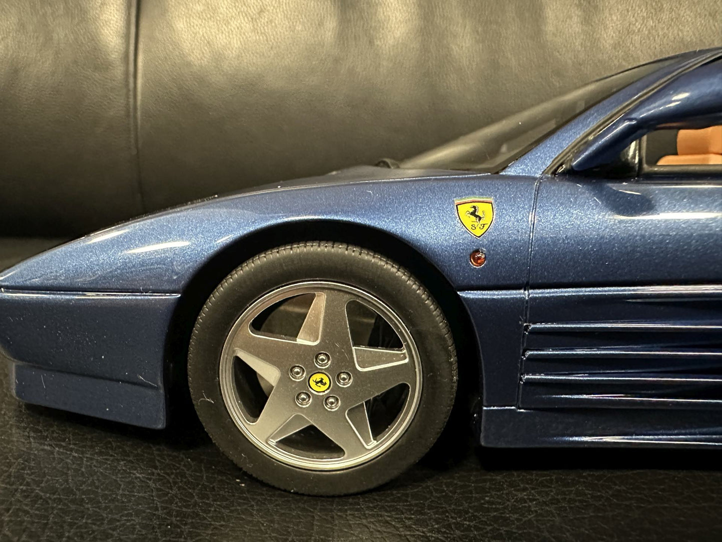 Ferrari 348 Spider Cabrio blue Limitiert 365/999 1:18 GT Spirit GT333 Ферари 348 Спайдер Кабрио син Лимитирана
